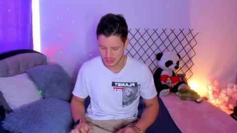 Snapshot of johnycooper08 chatting on July 21, 2026, 12:29 pm johnycooper08 online show from July 21, 2026, 12:29 pm