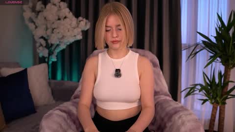 Paula online show from September 29, 2025, 3:11 am