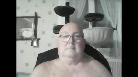 Snapshot of jojo60000529566 chatting on December 3, 2024, 1:41 am jojo60000529566 online show from December 3, 2024, 1:41 am