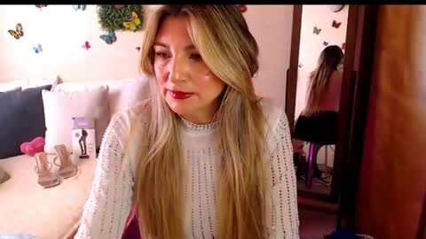 Snapshot of jolie_mature_ chatting on July 4, 2026, 7:42 pm Jolie Mature online show from July 4, 2026, 7:42 pm