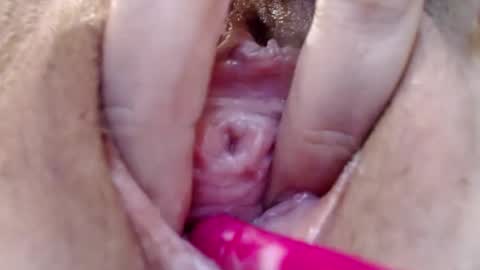 Snapshot of jolieeyes chatting on January 9, 2025, 6:17 am JolieEyes online show from January 9, 2025, 6:17 am