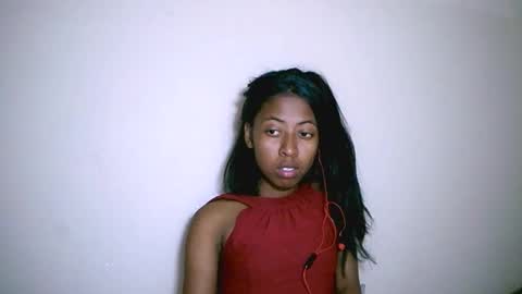 joliekah27 online show from September 19, 2025, 9:22 am