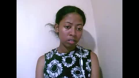 joliekah27 online show from April 29, 2026, 8:26 pm