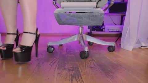 Snapshot of jolieorchid chatting on February 8, 2026, 12:30 pm MISTRESS Jolie online show from February 8, 2026, 12:30 pm