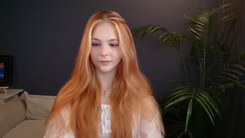 Snapshot of jolly_bean chatting on January 16, 2025, 3:23 am Polly online show from January 16, 2025, 3:23 am