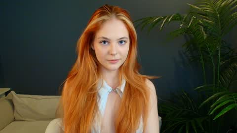 Snapshot of jolly_bean chatting on January 17, 2025, 10:55 am Polly online show from January 17, 2025, 10:55 am