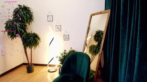 Snapshot of jolly_bean chatting on February 27, 2025, 10:20 pm Polly online show from February 27, 2025, 10:20 pm