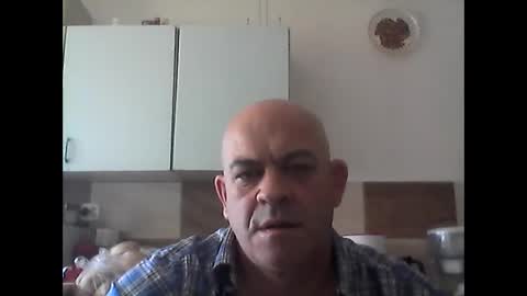 jolmasz30 online show from April 4, 2026, 11:29 am