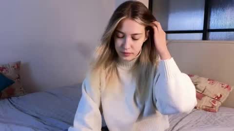 Viola online show from September 9, 2025, 12:37 pm