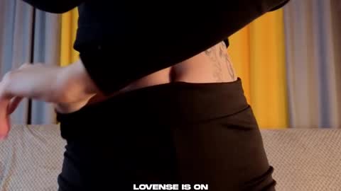 Viola online show from March 6, 2026, 2:02 pm