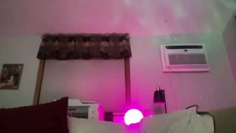 Jon Aries online show from February 1, 2026, 12:42 am