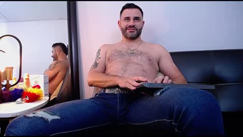 Snapshot of jonas_beard1 chatting on January 11, 2025, 12:33 am JONAS BEARD online show from January 11, 2025, 12:33 am