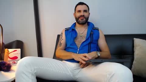 Snapshot of jonas_beard1 chatting on January 28, 2025, 9:40 pm JONAS BEARD online show from January 28, 2025, 9:40 pm