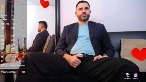 Snapshot of jonas_beard1 chatting on February 16, 2025, 2:20 am JONAS BEARD online show from February 16, 2025, 2:20 am