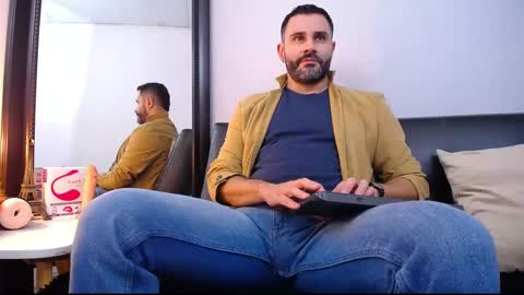 Snapshot of jonas_beard1 chatting on February 21, 2025, 1:33 am JONAS BEARD online show from February 21, 2025, 1:33 am