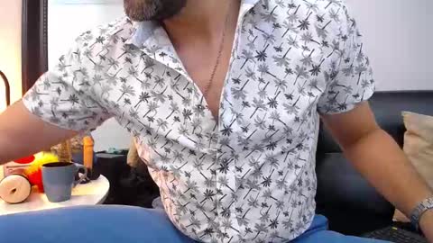 Snapshot of jonas_beard1 chatting on March 11, 2025, 7:47 pm JONAS BEARD online show from March 11, 2025, 7:47 pm