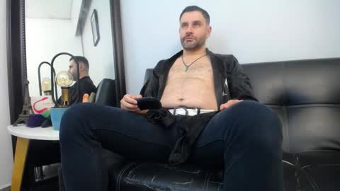 Snapshot of jonas_beard1 chatting on September 13, 2025, 7:35 pm JONAS BEARD online show from September 13, 2025, 7:35 pm