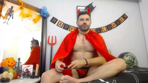 Snapshot of jonas_beard1 chatting on October 31, 2025, 2:07 pm JONAS BEARD online show from October 31, 2025, 2:07 pm