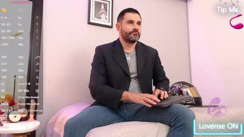  JONAS BEARD  online show from April 25, 2026, 7:55 pm