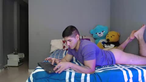 Snapshot of jonathancast08 chatting on January 20, 2025, 3:07 pm jonathancast08 online show from January 20, 2025, 3:07 pm