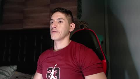 Snapshot of jonathancast08 chatting on February 13, 2025, 2:52 pm jonathancast08 online show from February 13, 2025, 2:52 pm