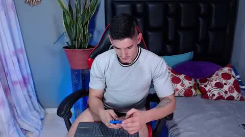 Snapshot of jonathancast08 chatting on March 3, 2025, 1:10 am jonathancast08 online show from March 3, 2025, 1:10 am