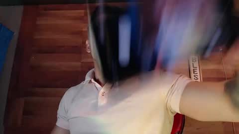 Snapshot of jonathancast08 chatting on November 3, 2025, 5:25 pm jonathancast08 online show from November 3, 2025, 5:25 pm