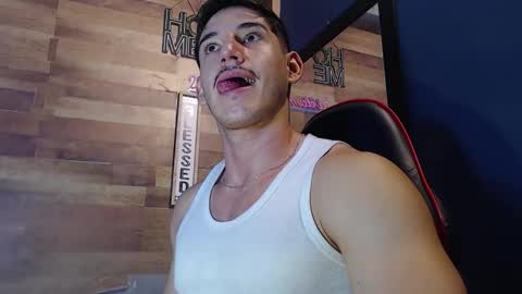 Snapshot of jonathancast08 chatting on November 6, 2025, 3:02 pm jonathancast08 online show from November 6, 2025, 3:02 pm