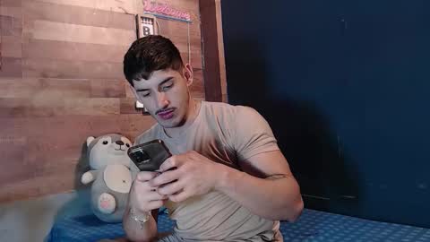 Snapshot of jonathancast08 chatting on November 28, 2025, 9:06 pm jonathancast08 online show from November 28, 2025, 9:06 pm