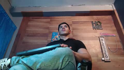 jonathancast08 online show from December 18, 2025, 5:08 pm