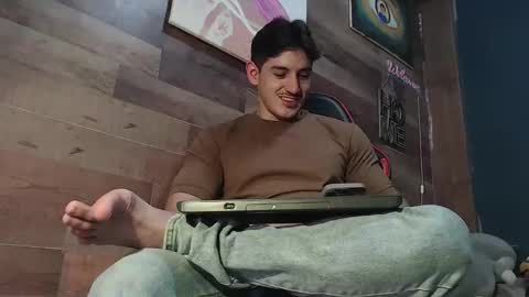 jonathancast08 online show from February 14, 2026, 8:05 pm