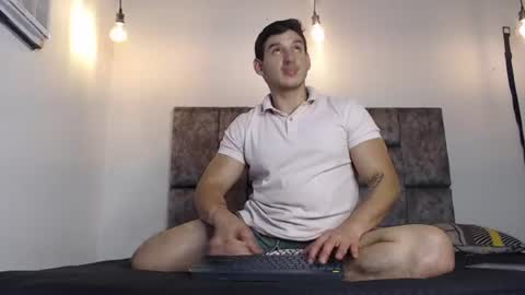 jonathancast08 online show from June 17, 2026, 5:25 pm