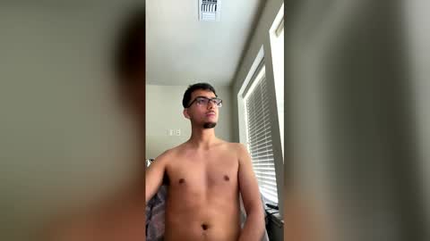 jonax11_ online show from April 7, 2026, 4:51 pm