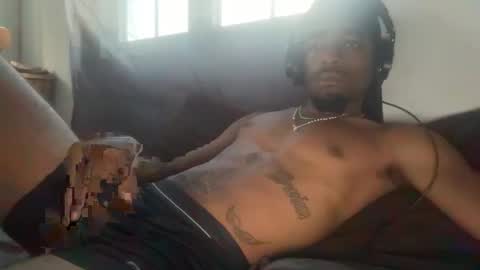 Snapshot of jondonjulio25 chatting on March 21, 2026, 11:04 am jondonjulio25 online show from March 21, 2026, 11:04 am