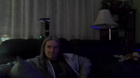 Snapshot of jonelvis6543 chatting on March 4, 2025, 7:08 am Jonelvis123456 online show from March 4, 2025, 7:08 am