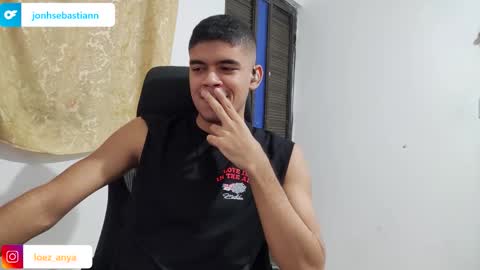 Snapshot of jonhsebastiann chatting on November 5, 2025, 6:57 am John online show from November 5, 2025, 6:57 am