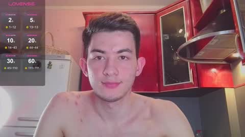 Snapshot of jonhy_merlin chatting on December 17, 2024, 12:33 pm jonhy_merlin online show from December 17, 2024, 12:33 pm