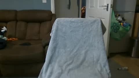 jonlow1 online show from March 4, 2025, 7:51 am