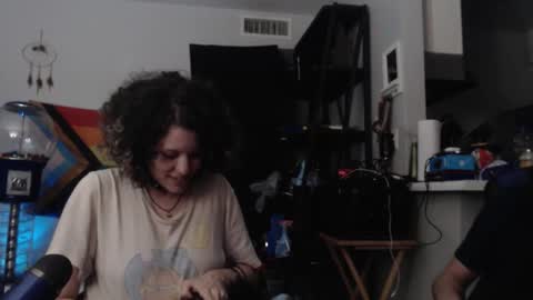 Snapshot of jonmessfan chatting on October 31, 2025, 8:37 am jonmessfan online show from October 31, 2025, 8:37 am