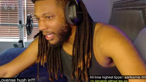 Snapshot of jonnistrokes chatting on March 7, 2025, 3:39 pm Jonni online show from March 7, 2025, 3:39 pm