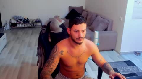 Snapshot of jonnyporn1 chatting on November 26, 2025, 10:05 am jonnyporn1 online show from November 26, 2025, 10:05 am