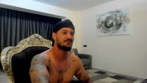 Snapshot of jonnyporn1 chatting on June 13, 2026, 9:35 pm jonnyporn1 online show from June 13, 2026, 9:35 pm