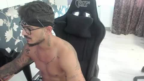 Snapshot of jonnyporn1 chatting on July 30, 2026, 12:15 pm jonnyporn1 online show from July 30, 2026, 12:15 pm