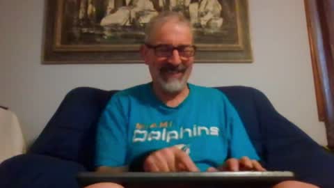 Snapshot of jony_five chatting on May 6, 2026, 1:16 pm Jon online show from May 6, 2026, 1:16 pm