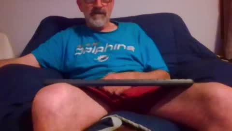 Snapshot of jony_five chatting on May 7, 2026, 1:22 am Jon online show from May 7, 2026, 1:22 am