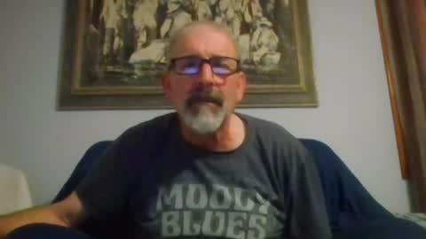 Snapshot of jony_five chatting on May 15, 2026, 2:18 am Jon online show from May 15, 2026, 2:18 am