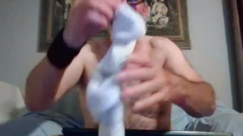 Snapshot of jony_five chatting on June 11, 2026, 1:05 am Jon online show from June 11, 2026, 1:05 am