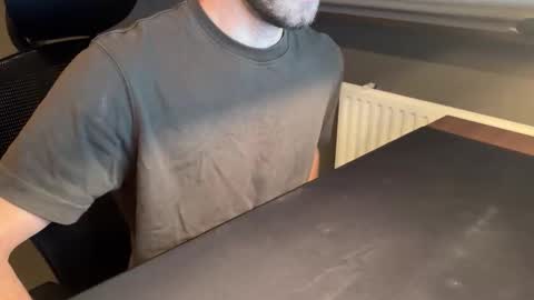 Snapshot of jordansolid chatting on December 17, 2025, 9:15 am jordansolid online show from December 17, 2025, 9:15 am