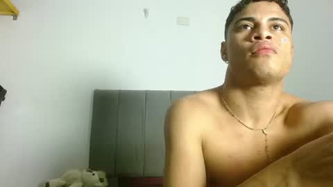 Snapshot of jose_and_daniel chatting on July 3, 2026, 4:52 am JOSE AND DANIEL online show from July 3, 2026, 4:52 am