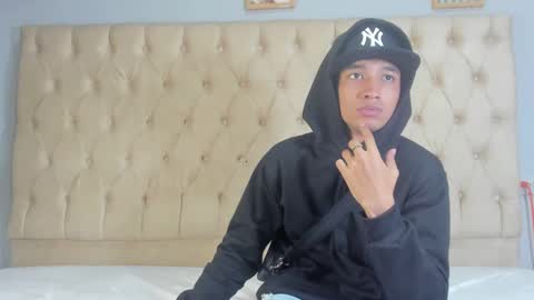 jose_sexycumm online show from March 9, 2025, 10:08 pm